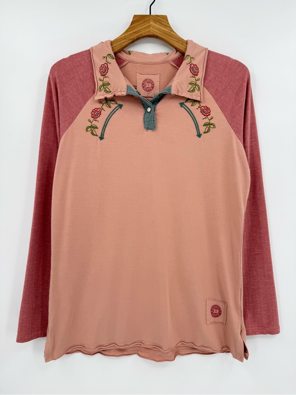 Double D Ranch Embroidered Bucking Bronc Raglan Polo Long Sleeve Pearl Snap  L